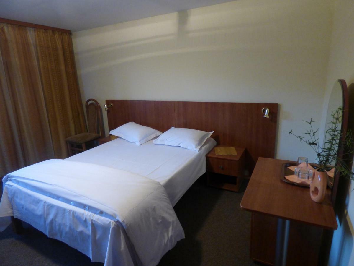 Gura Padurii Hotel Sinaia Buitenkant foto