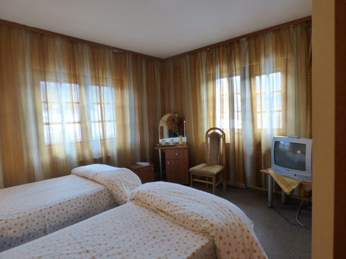 Gura Padurii Hotel Sinaia Buitenkant foto